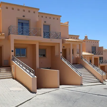 Pinheiros Da Balaia Resort