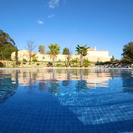 Resort Pinheiros Da Balaia 4*