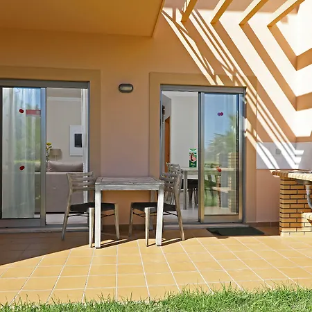 Pinheiros Da Balaia Αλμπουφέιρα