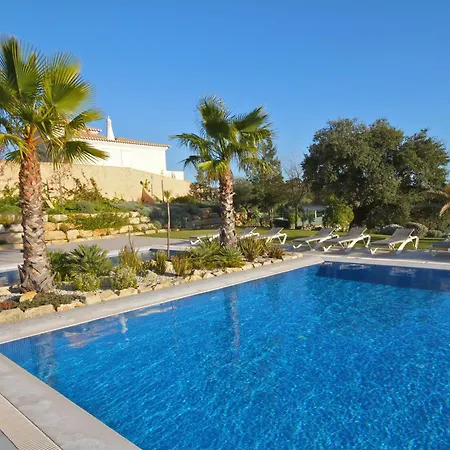 ピンヘイロス ダ バライア ヴィラズ アルブフェイラ