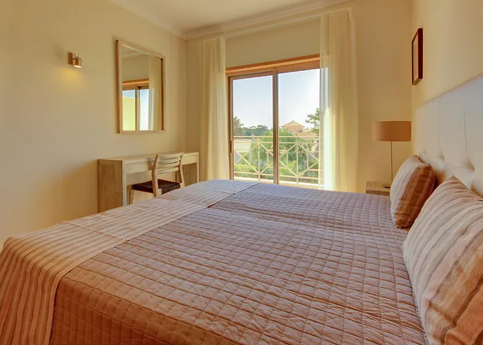 Pinheiros Da Balaia Resort