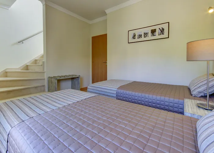 Feriested Pinheiros Da Balaia 4*