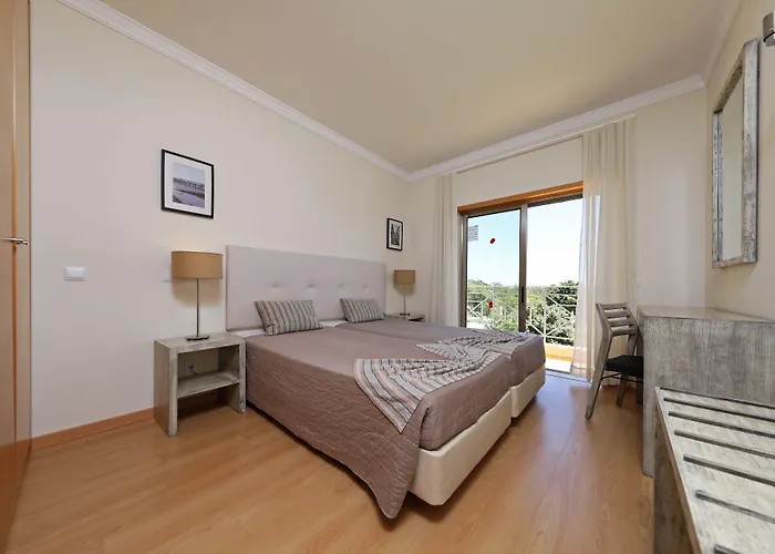 Pinheiros Da Balaia Resort 4*