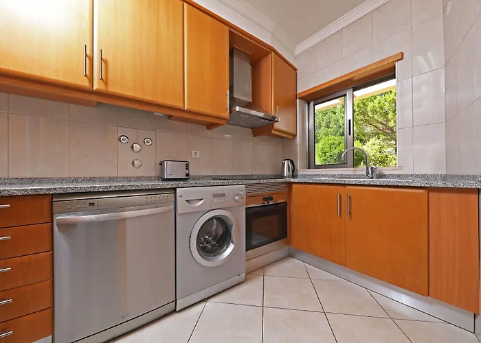 Feriested Pinheiros Da Balaia 4*