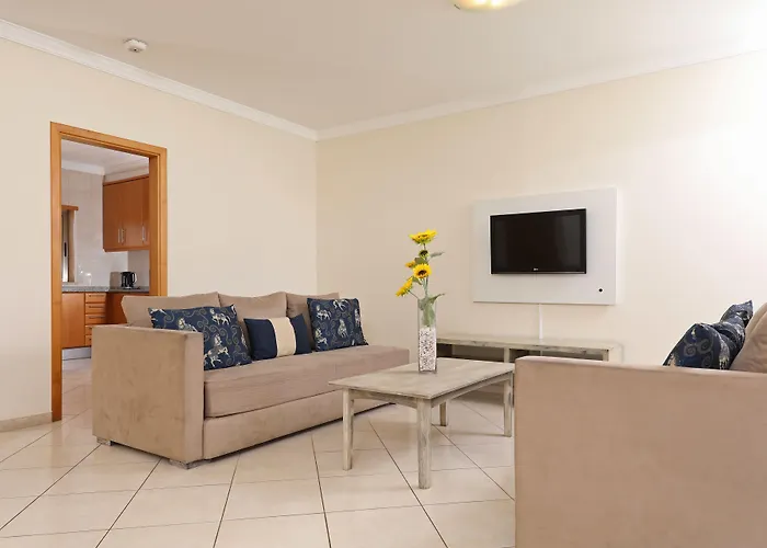 ピンヘイロス ダ バライア ヴィラズ アルブフェイラ