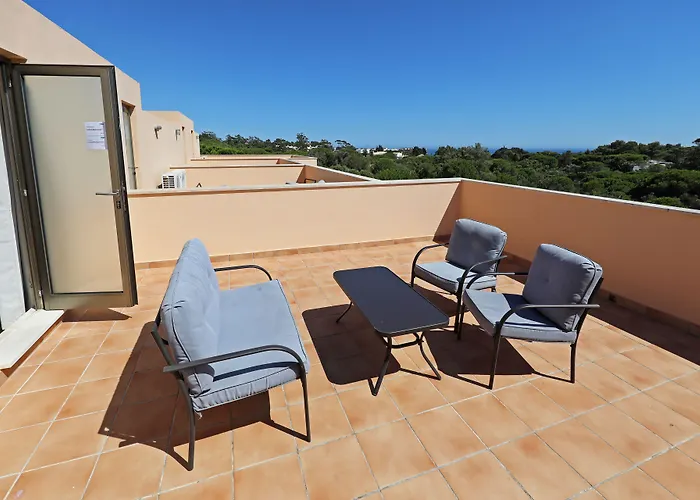 Pinheiros Da Balaia Resort