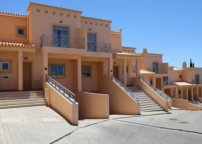 Pinheiros Da Balaia Resort