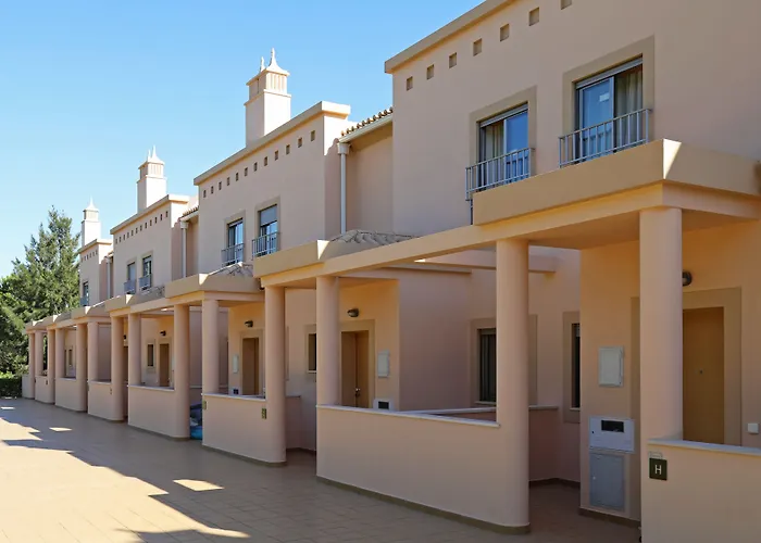 リゾート ピンヘイロス ダ バライア ヴィラズ