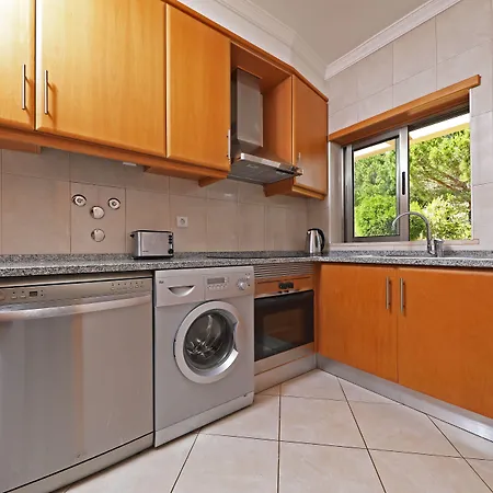 Rezort Pinheiros Da Balaia 4*